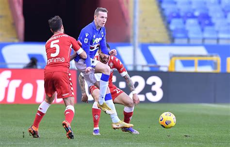 Succede tutto nel primo tempo. Sampdoria, Jankto è sparito: i numeri preoccupanti degli ...