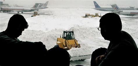 Airlines Release Travel Waivers Ahead Of Another Winter Storm