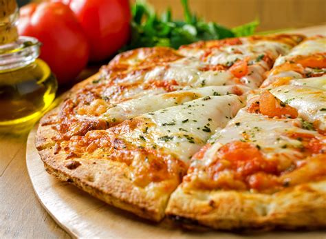Pizza Margherita — Rezepte Suchen