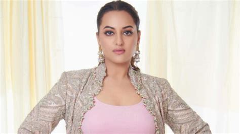 Actress Sonakshi Sinha Reveals She Is A A Self Taught Actor