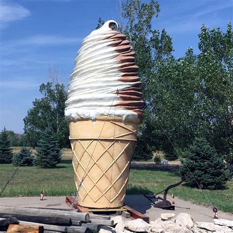 Giant Ice Cream Cone In Chappell Ne