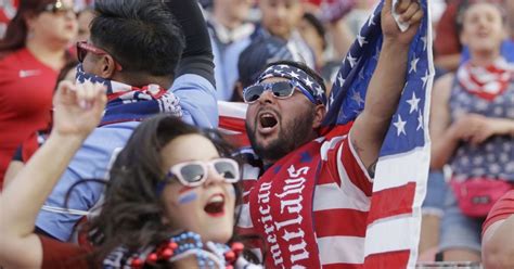 Insigne via a parametro zero? DIRETTA Calcio: MILAN-Bayern Monaco Streaming, NAPOLI ...