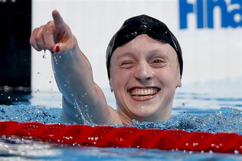 Katie Ledecky 16 Smashes World Record In Womens 1500 Meter The Washington Post