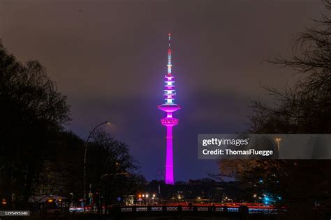 Illuminated Tv Tower Hamburg High Res Stock Photo Getty Images