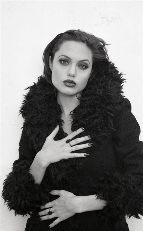 Best From The Past 20 Years Old Angelina Jolie On The Set Of A