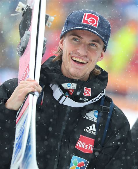 Born 24 january 1994) is a norwegian ski jumper, 2018 ski flying world champion and 2018 team olympic champion. スキージャンプ Berkutschi.com - 栄誉の殿堂 - Tande, Daniel Andre