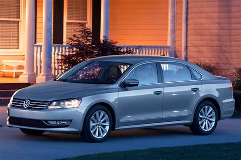 Used 2013 Volkswagen Passat For Sale Pricing And Features Edmunds