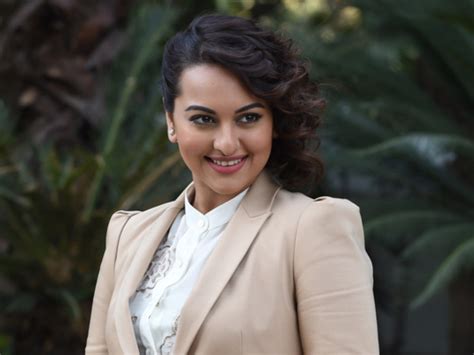 Sonakshi Sinha Will ‘never Enter Politics Bollywood Gulf News