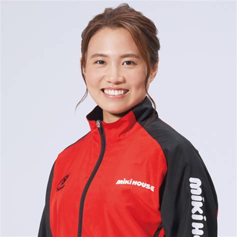 Joueuse de tennis de table. 平野 早矢香 | アドバイザー & コーチ | Nittaku(ニッタク)公式 ...