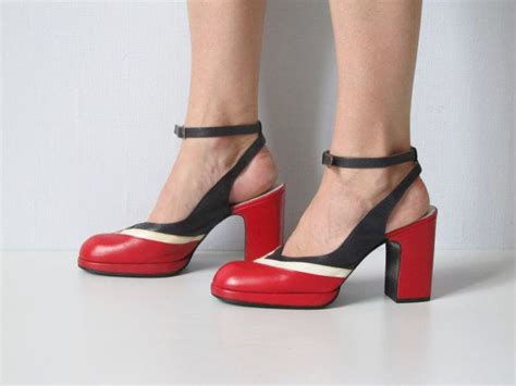 What kind of platform shoes are on zappos? 1970 Disco Shoes / 70s Platform Shoes / Sass / Size 7 ...