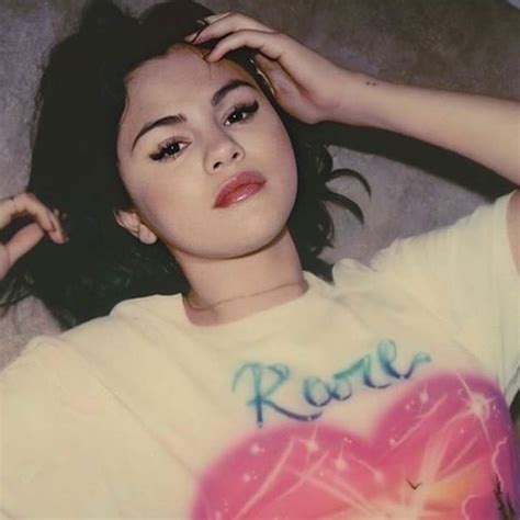 Selena Gomez Album ‘rare Reaches No1 In Australia And America