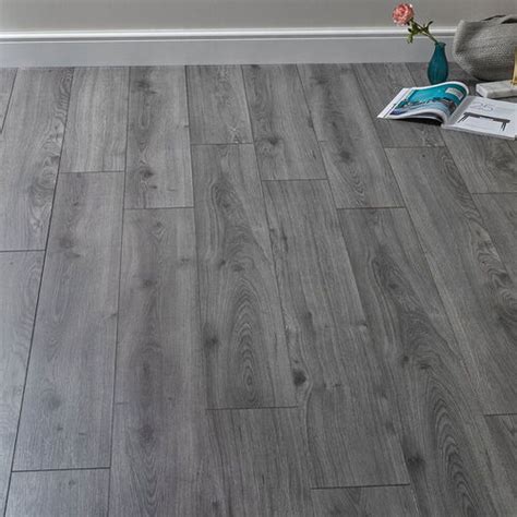 Rich Grey Oak 7mm Laminate Flooring Floor Depot