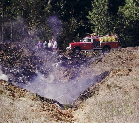 B 1b Bomber Crashes In Montana Crew Ejects Futile Work