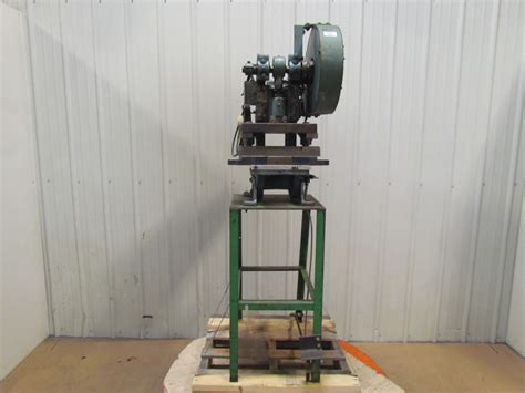 Benchmaster Mechanical 151e 5 Ton Punch Press Obi 4 Throat 1 Stroke 1