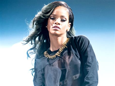 Global Pictures Gallery Hollywood Actress Rihanna Latest Hot Hd Photos