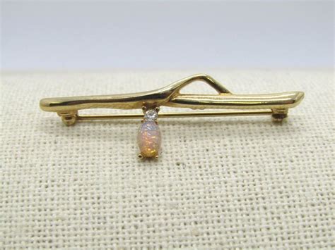Vintage Faux Opalrhinestone Brooch Sarah Coventry 175 Long Gold