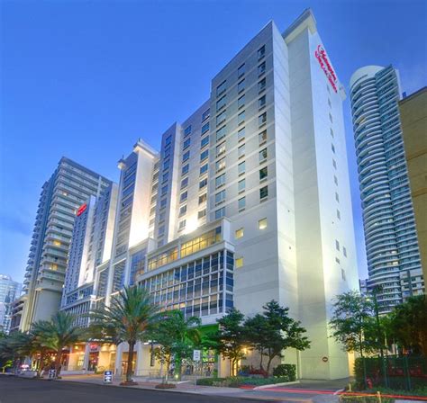 Hampton Inn And Suites Miamibrickell Downtown Prices And Hotel Reviews Fl