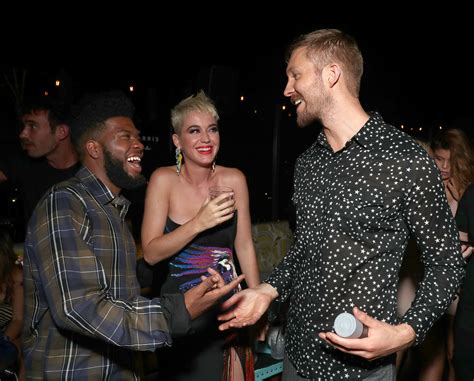 Katy Perry Hangs With Calvin Harris At Vma After Party Shows Off Toned Legs In Sexy Gown See
