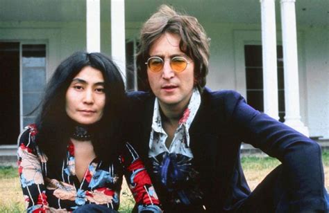 Intimate Photos Of John Lennon And Yoko Ono At Home In 1971 ~ Vintage