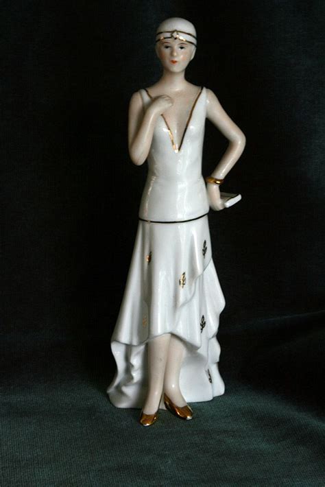 art deco unmarked porcelain figurine of a lady porcelain figurines fashion porcelain