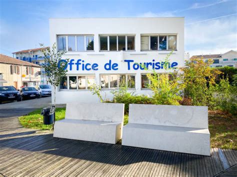 Residence Tourisme Stock Photos Pictures And Royalty Free Images Istock