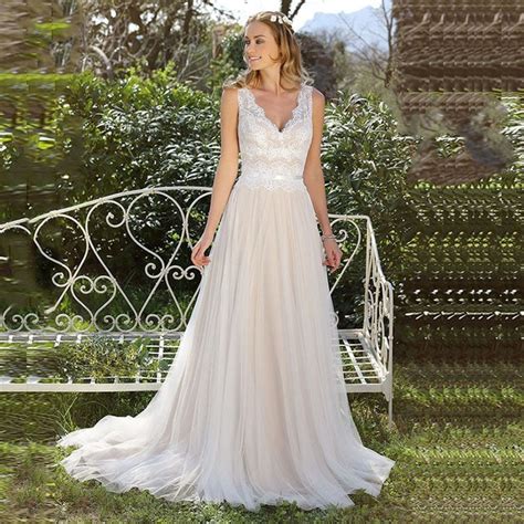 Buy Lorie Vintage Wedding Dress 2019 V Neck Lace