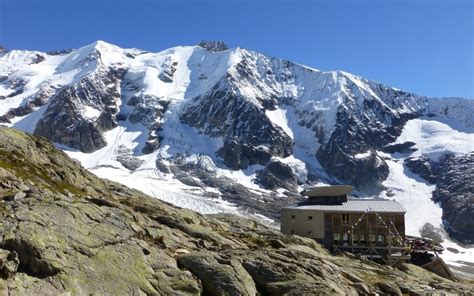 Les Refuges Du Tour Du Mont Banc 2020 Trekking Mont Blanc