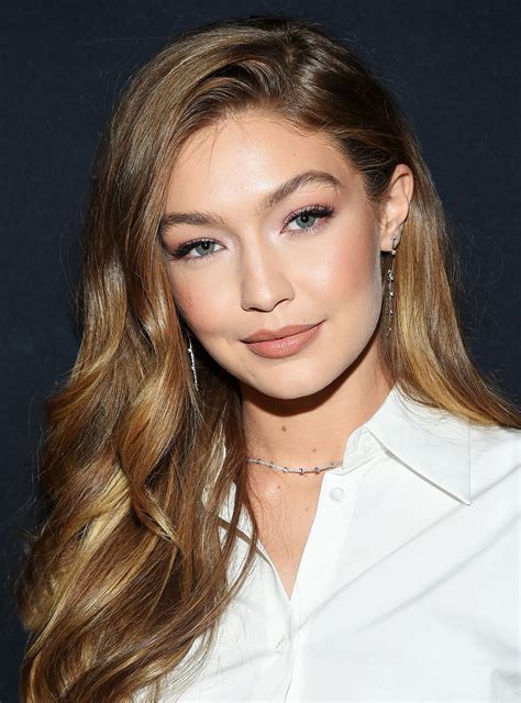 6 Trends Gigi And Bella Hadids Makeup Artist Is Loving Right Now