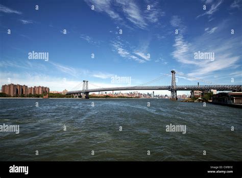 New York Skyline At Night From The East River Stock Photo Alamy