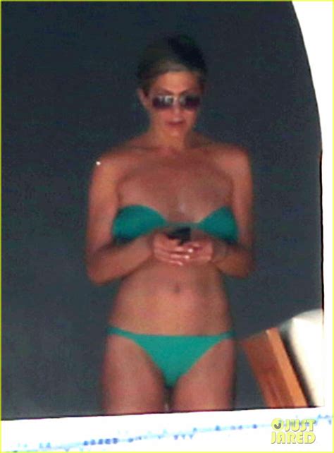 Photo Jennifer Aniston Wears Barely There Bikini In Cabo 25 Photo