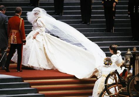 Princess Dianas Wedding Dress Everything You Need To Know