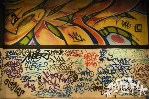 Graffiti Tag On Wall I Wuz Here Anice Gaso Risk 455er Fearo Graffiti Tags