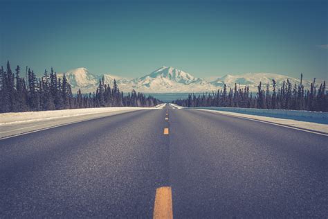 1600x900 Open Road To Mountains 4k 1600x900 Resolution Hd 4k Wallpapers