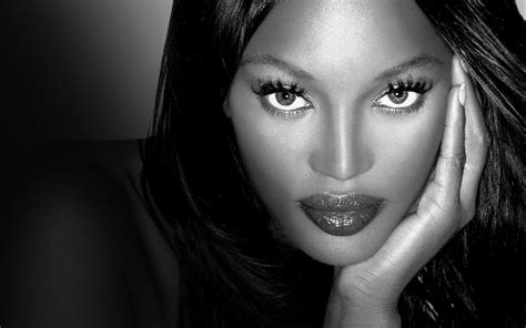 Pictures Of Naomi Campbell