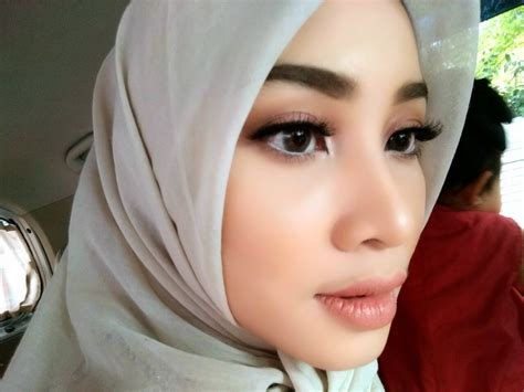 Tutorial Makeup Natural Hijab Ala Wardah Saubhaya Makeup