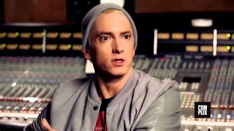 Eminem Ya Nos Cumple Con Su Rap 43 Años ~ Cotibluemos