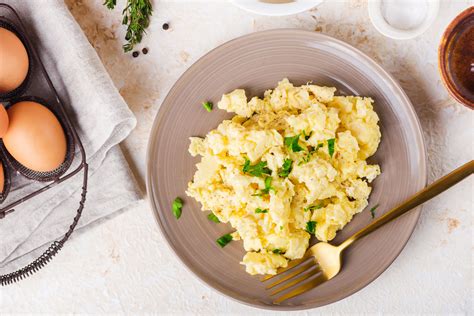 Easy Dairy Free Scrambled Eggs Recipe