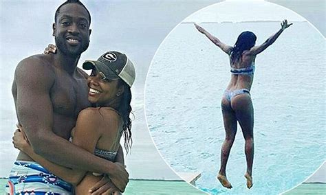 Gabrielle Union And Dwyane Wade Celebrate Their One Year Anniversary Daily Mail Online