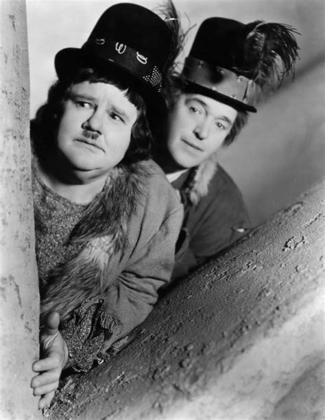 Stan Laurel Y Oliver Hardy En “un Par De Gitanos” The Bohemian Girl