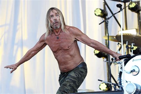Pop Review Queens Of The Stone Age Iggy Pop At Finsbury Park N4