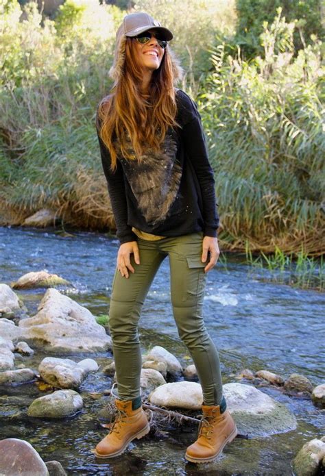 Girls Outfits With Hiking Boots 26 Ways To Wear Hiking Boots