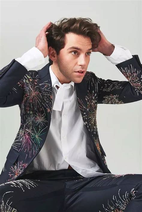 You can immediately send us a report via email. Vidéo & Photos : Mika en interview pour le magazine ...