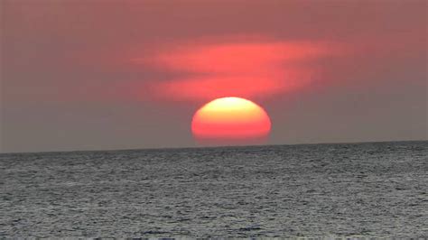 Atardecer Y Sol Ocultandose En La Playa De Santa Marta Youtube