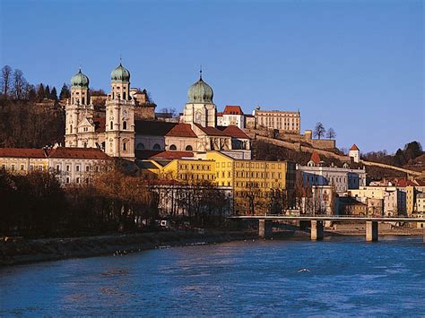 It has a population of around 50,000 people, of whom about 10,000 are students. Bavaria - Cathedral Organ of Saint Steven in Passau Germany