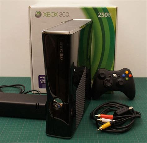 Console Xbox 360 Slim Noir 250 Go Xbox 360 Console