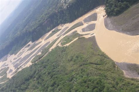 Ecuador El Río Upano Sigue En Cuidados Intensivos — La Alianza