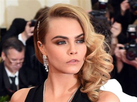 Learn How To Get Cara Delevingne Worthy Brows With These Make Up Tips