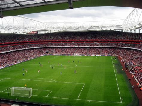 Arsenal stadium was a football stadium in highbury, london, which was the home of arsenal football club between 6 september 1913 and 7 may 2006. Emirates Stadium | Arsenal F.C. Stadium.