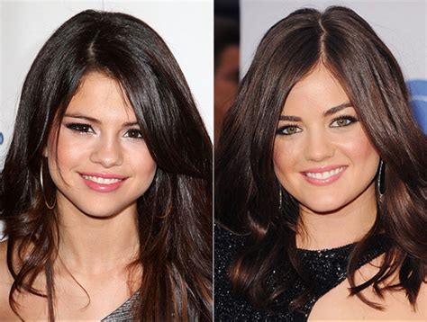Selena Gomez And Lucy Hale Atores Parecidas Babados