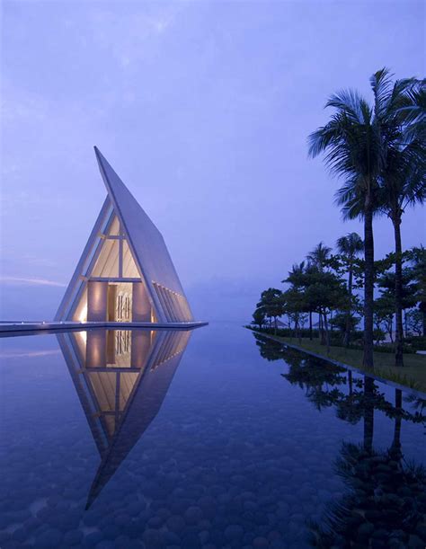 Totally Terrific Triangles In Architecture Yellowtrace